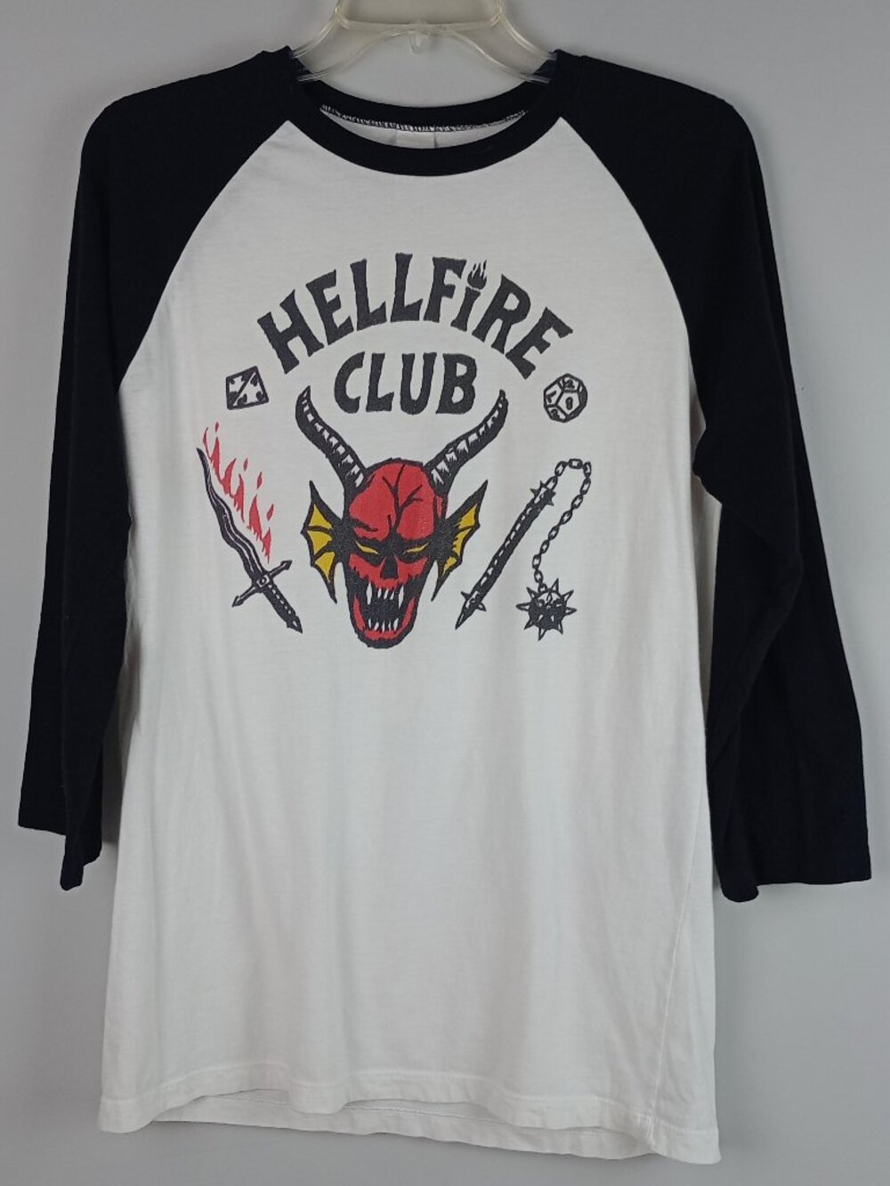 Netflix Unisex M White Black Stranger Things D&D Hellfire Club Raglan Shirt